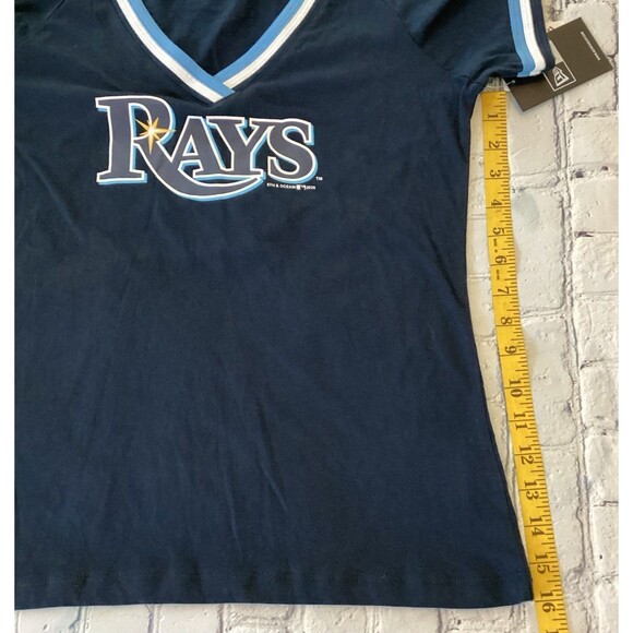New Era T-Shirt Women’s Size Medium Color Navy Tampa Rays Graphic Tee - Picture 10 of 11